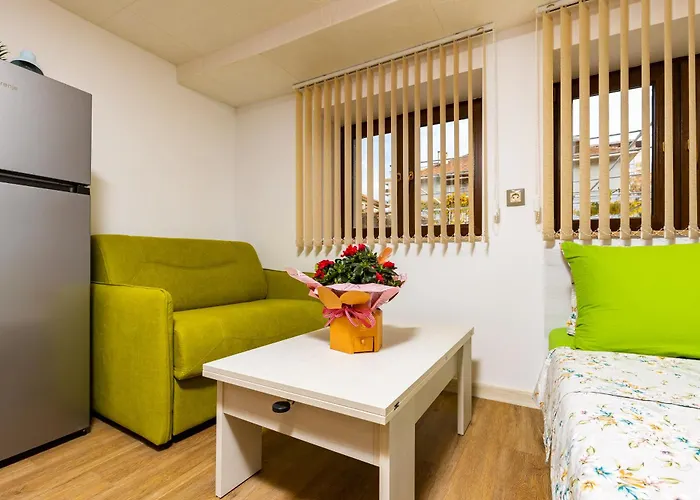 Lejlighed Tiny Secret Place Next To Mu With Private Parking